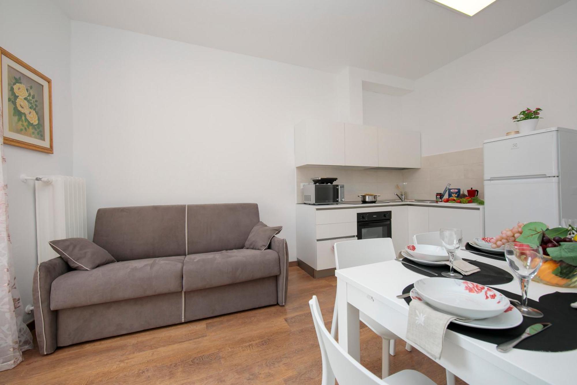 Residenza Rocca Del - Happy Apartment