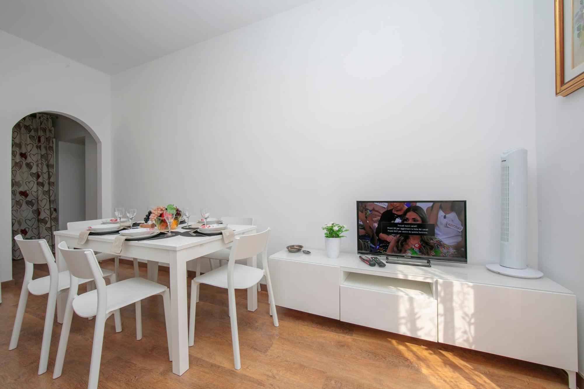 Apartment Residenza Rocca Del - Happy